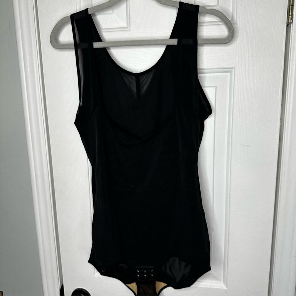 New Shapewear bodysuit Plus 3x snap crotch.